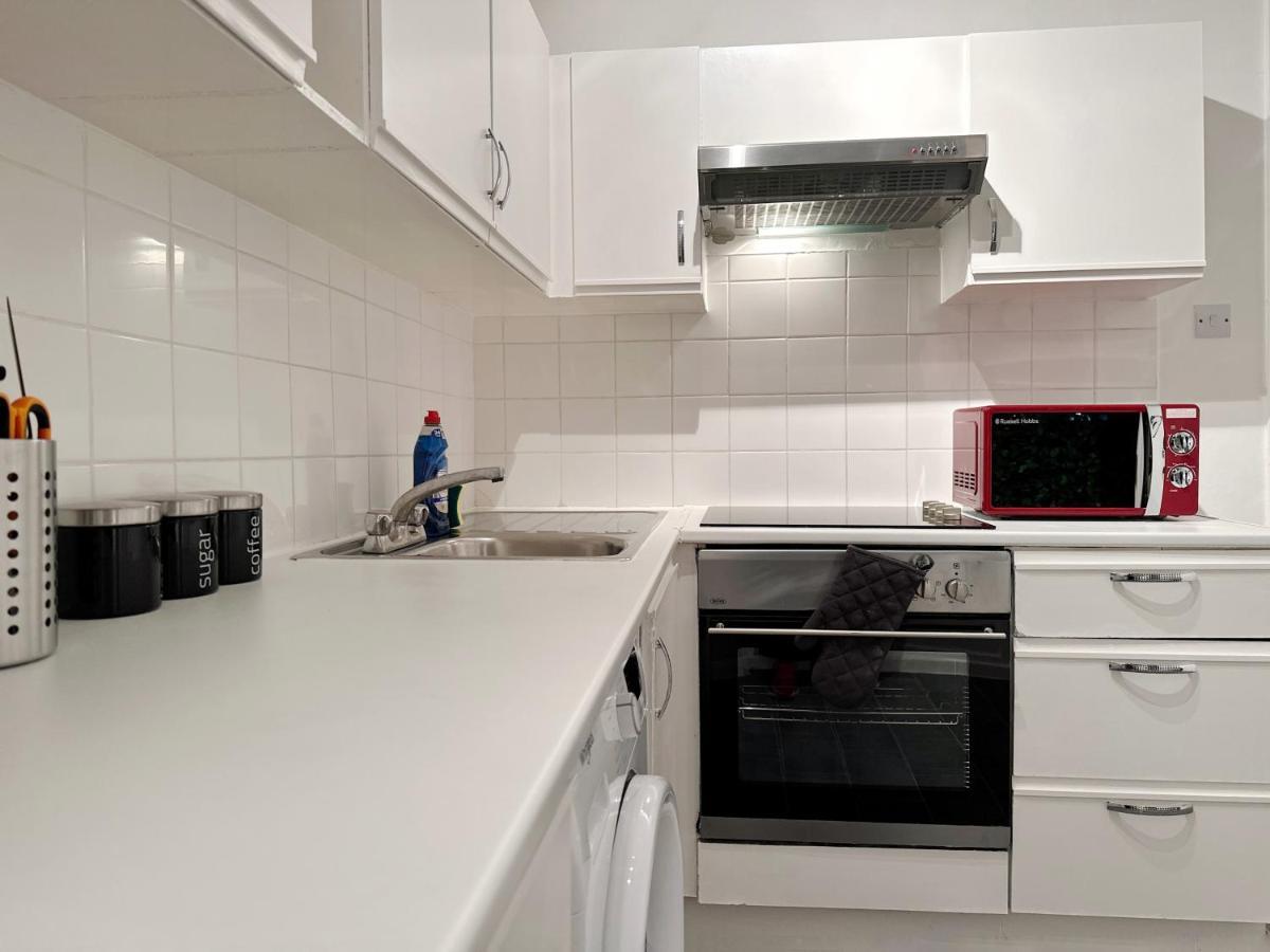 Zoey Place Near Thames River - 2 Double Beds, 1 Single Bed, Spacious, Ideal For Families London Luaran gambar