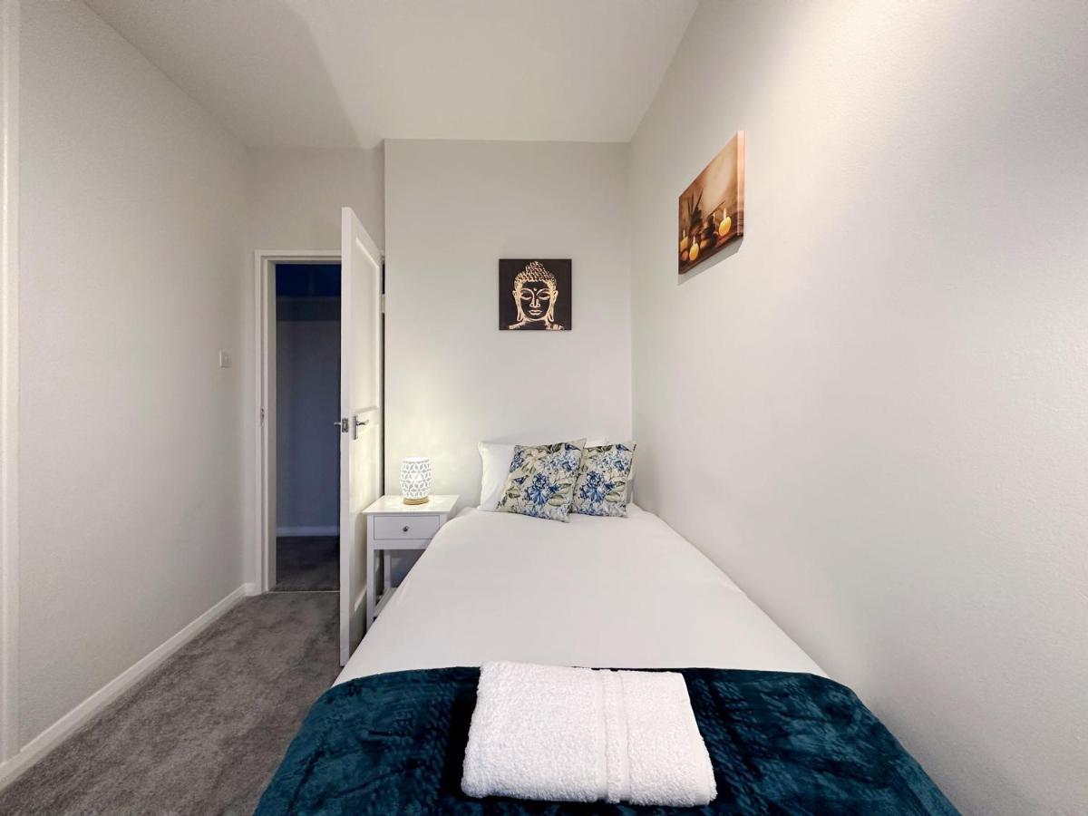 Zoey Place Near Thames River - 2 Double Beds, 1 Single Bed, Spacious, Ideal For Families London Luaran gambar